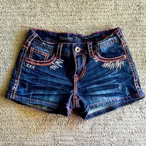 Cowgirl Tuff Co. Southwest Vibe Jean Short Size 27